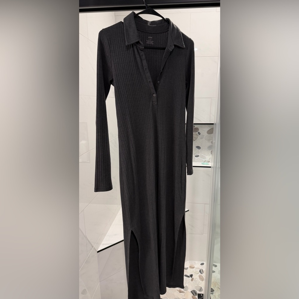 Aerie Grey Ribbed Maxi Dress with side slits on each side